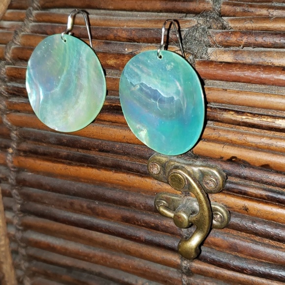 Jewelry - Mother of Pearl Earrings